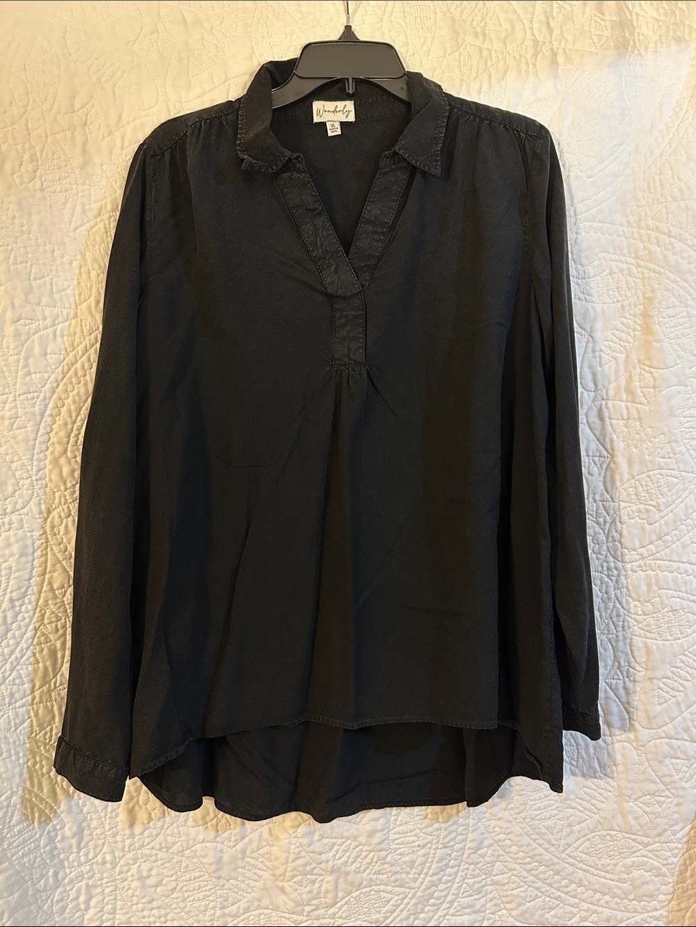 Wonderly Black Split-V Collar Long Sleeve Tunic